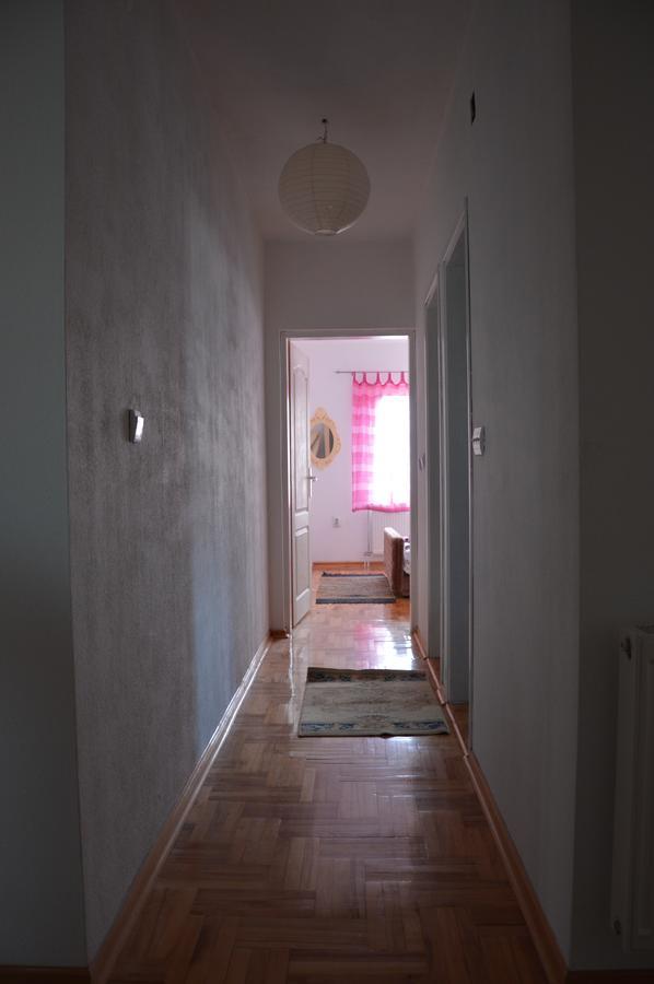Poseidon Apartment Ni Eksteriør billede