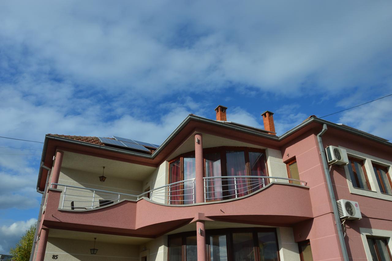Poseidon Apartment Ni Eksteriør billede